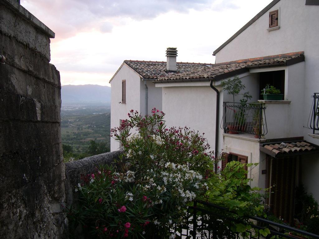 Medieval Village Of Pacentro Szoba fotó